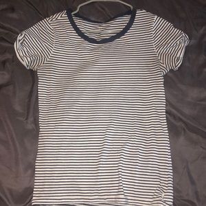 American Eagle Favorite Tee